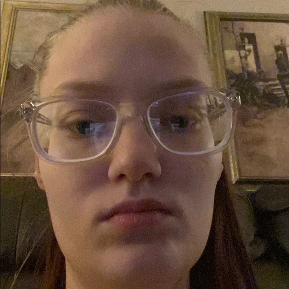 Meet your Posher, Briana - Picture 1 of 1